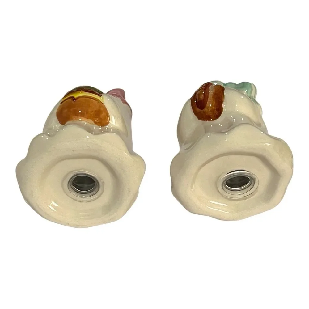Cute Pastel Ceramic Ghosts W/ Hot Dog &Burger S & P Shakers  Decor Foodies Bows
